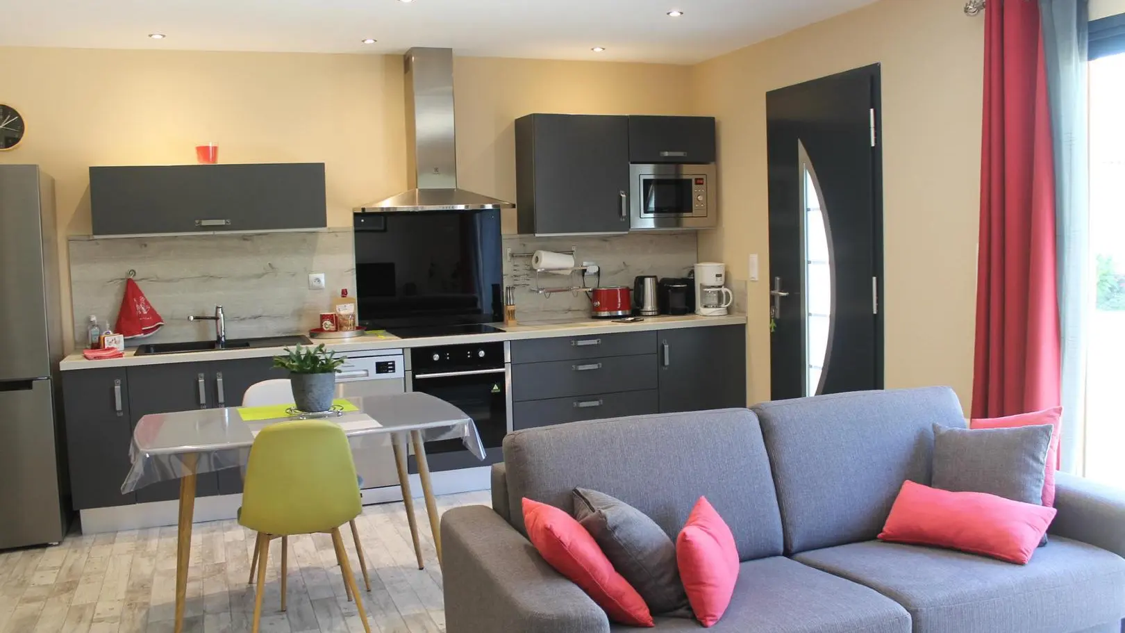 Les 3 Cypres climatisé et piscine proche de Sarlat_10