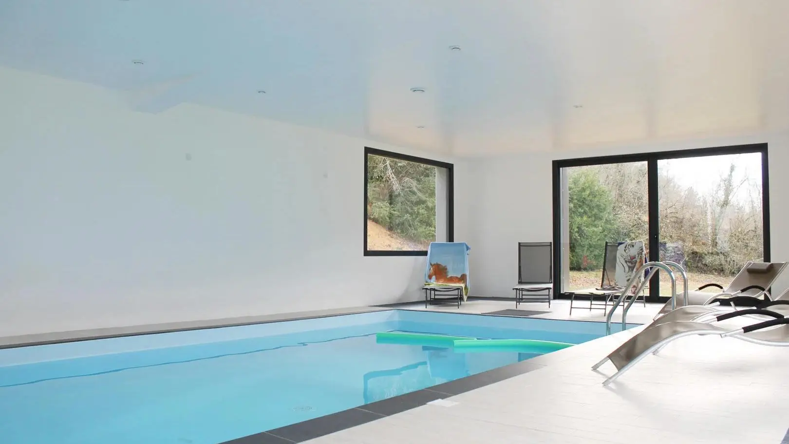 Villa La Bénéchie avec clim et  piscine intérieure_8