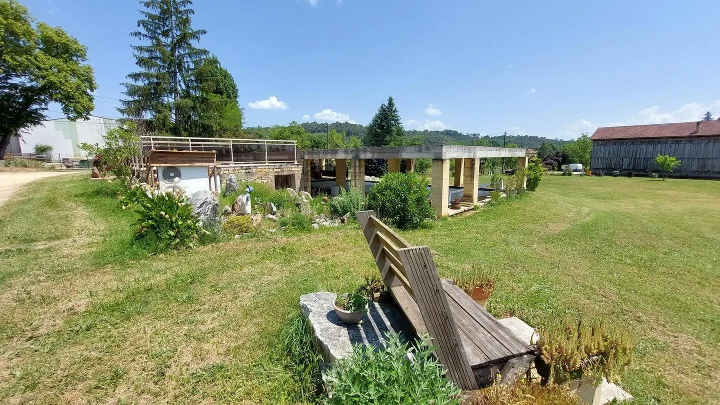 Naudissou avec piscine couverte à Sarlat_8