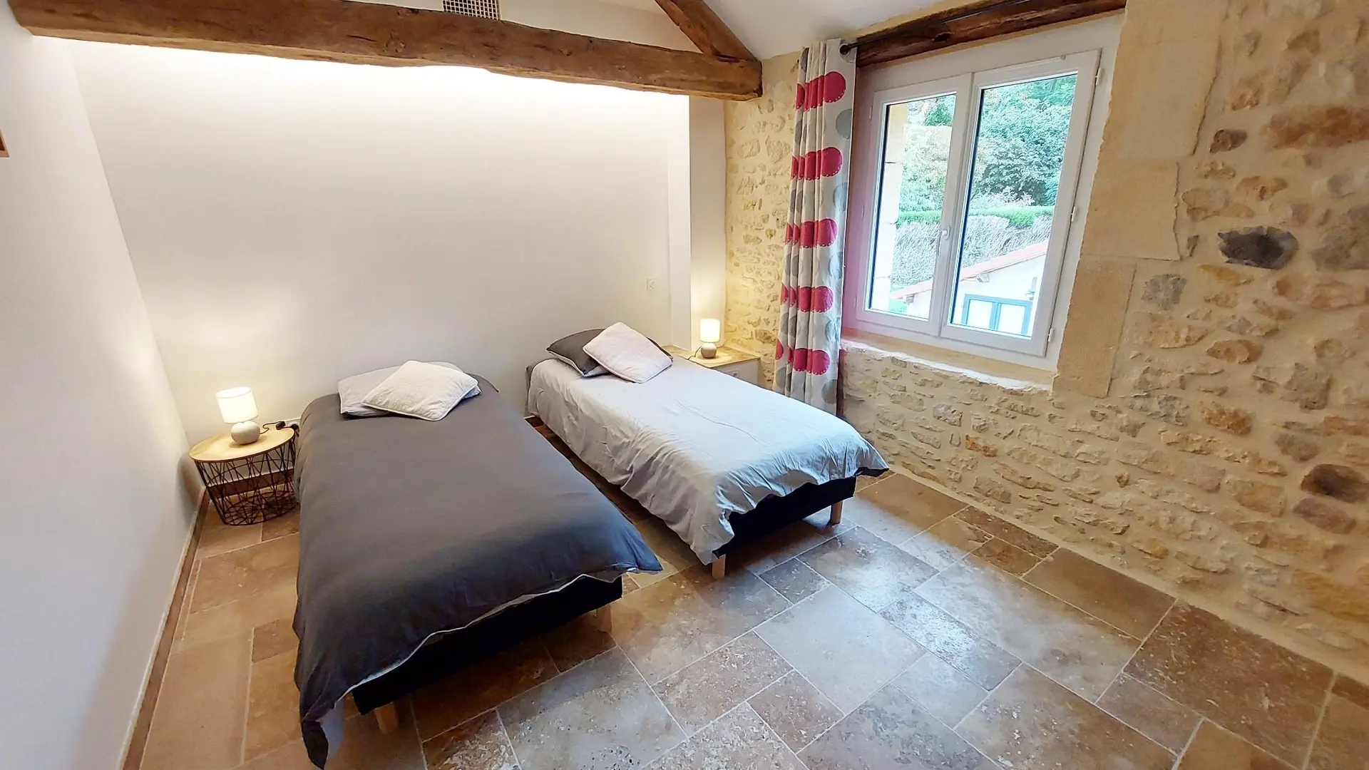 Vol de nuit à Sarlat cocon de charme climatisé_11