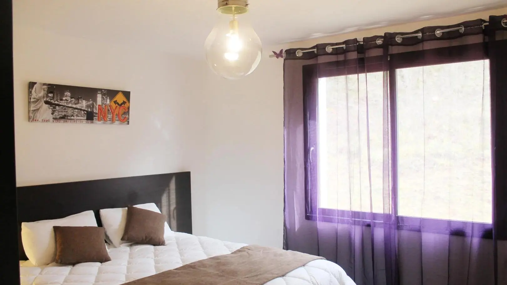 Villa La Bénéchie avec clim et  piscine intérieure_17