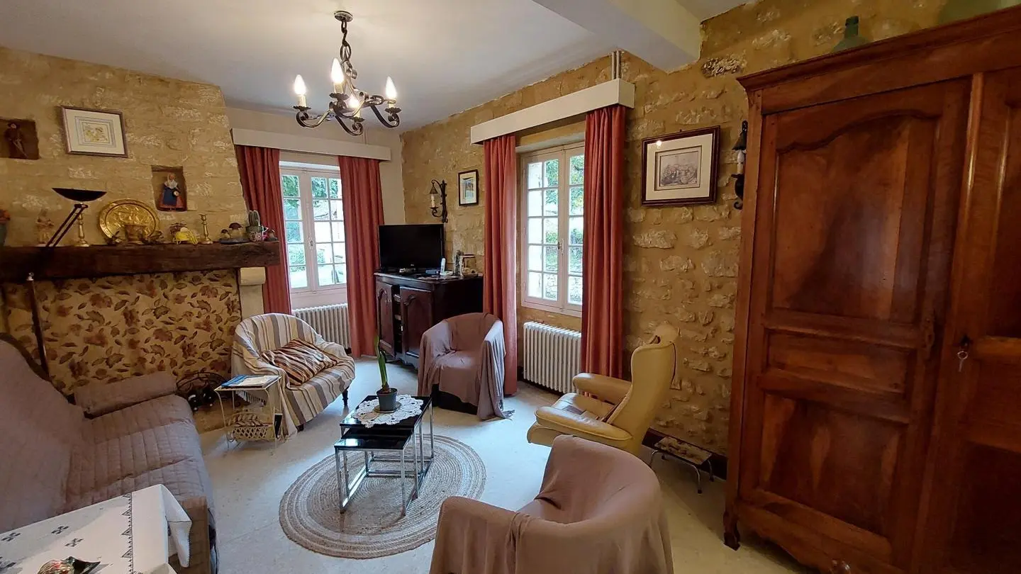 La Perigourdine avec piscine privée Sud de Sarlat_13