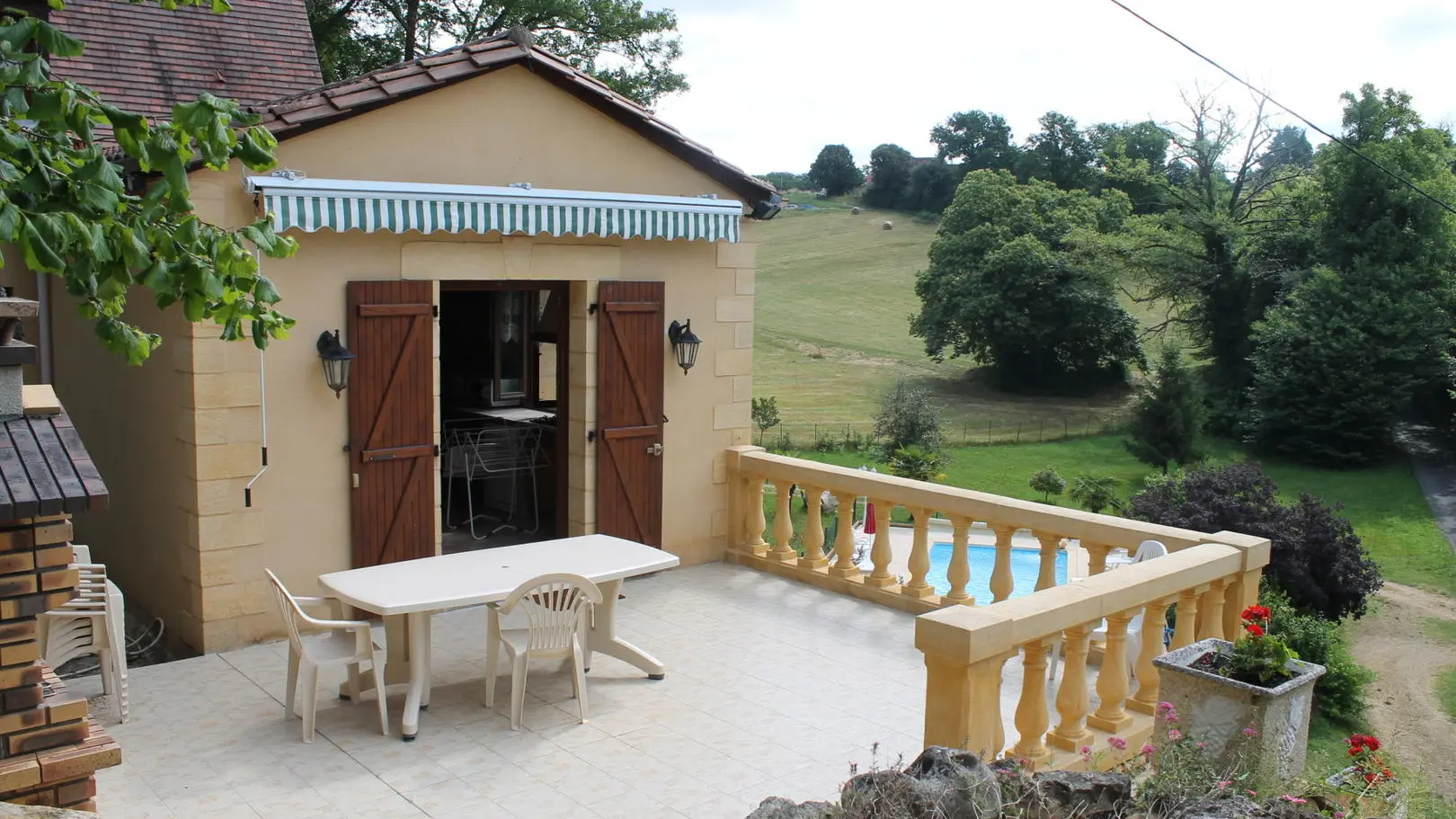 la maison d'elina - piscine à partager - proche de sarlat (2)