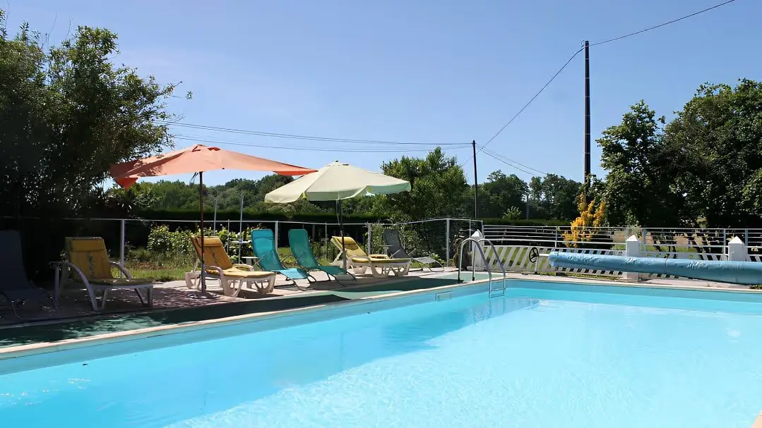 la chapelle - gite  6 pers - piscine à partager - perigord noir4