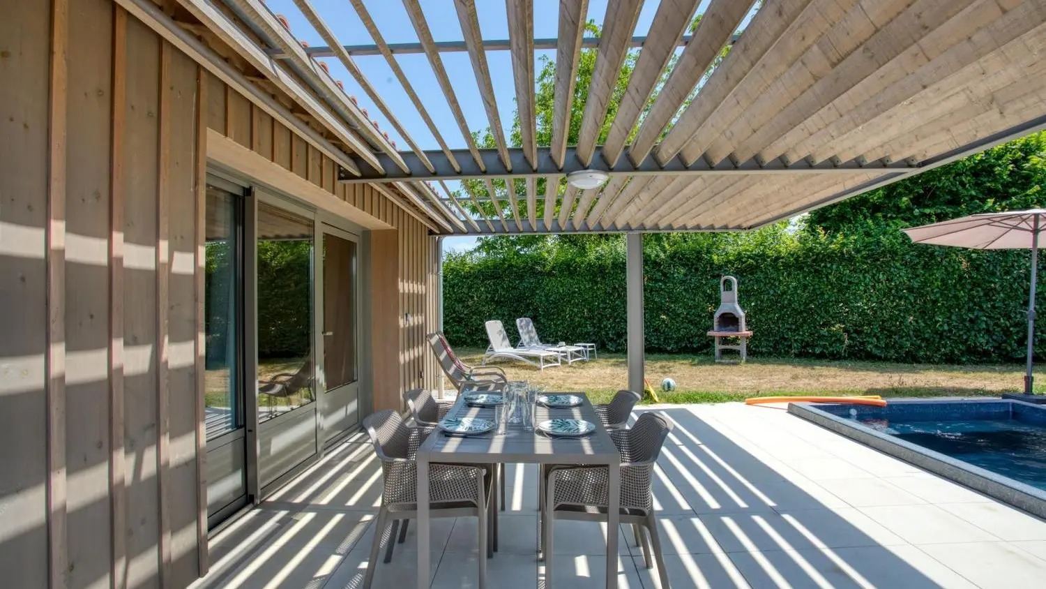 la plaine aux étoiles - piscine