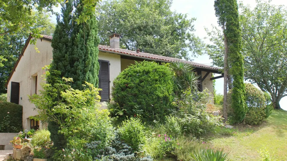 les devises - 5 pers - piscine privée - proche sarlat (8).