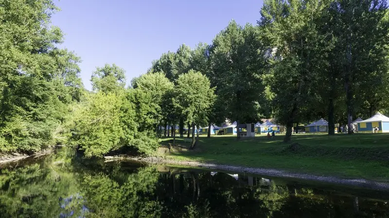 les rives de la dordogne