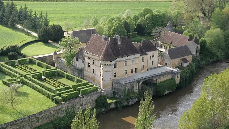 thonac_chateau de losse_aérienne charmillevézère