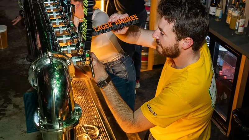 trait-d-union-bar