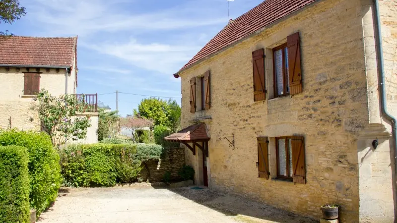 060003 - LAPERVOISIE 3 - gite avec piscine - proche sarlat. (2)