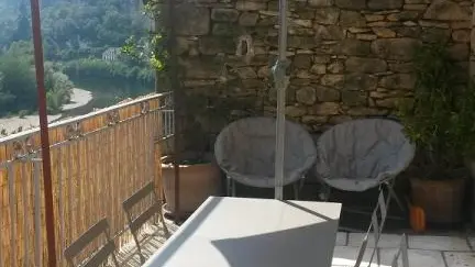 LA MAISON BLEUE-TERRASSE CHARME VUE