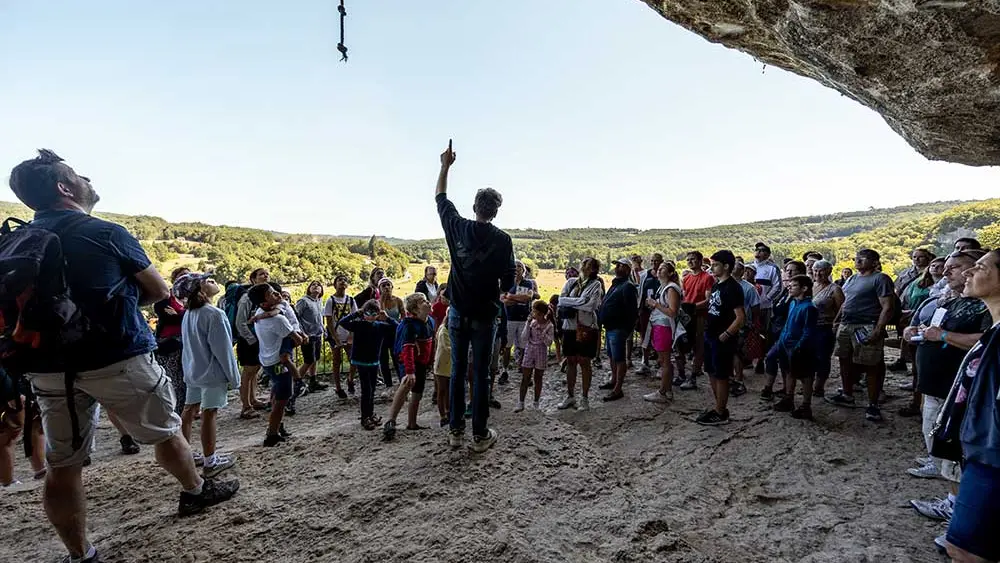 Visite guidée - La Roque Saint-Christophe à Peyzac le Moustier