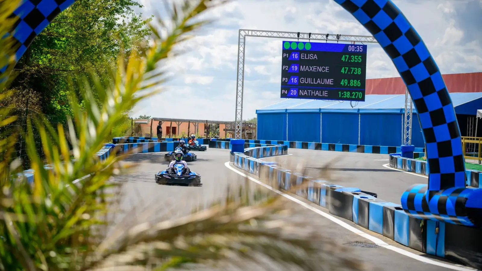 4. Premier kartr électrique extérieur