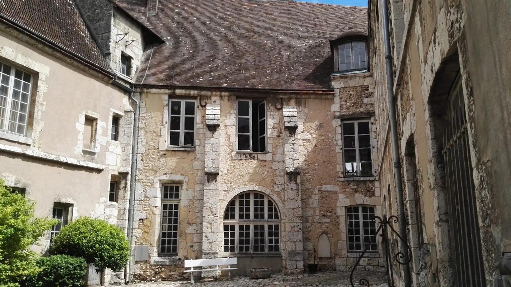 Musée des Beaux-Arts Cour interieure