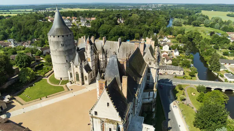 Château de Châteaudun, vue aérienne