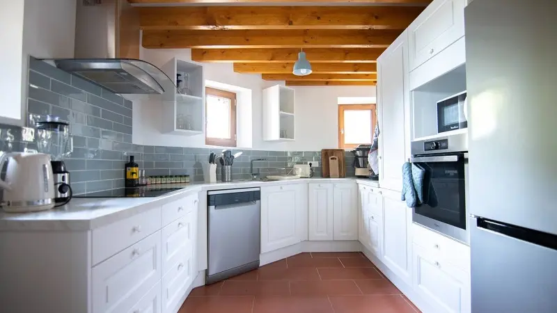 be9b3ca1-8f83-45fc-a5a3-e12d26a44306