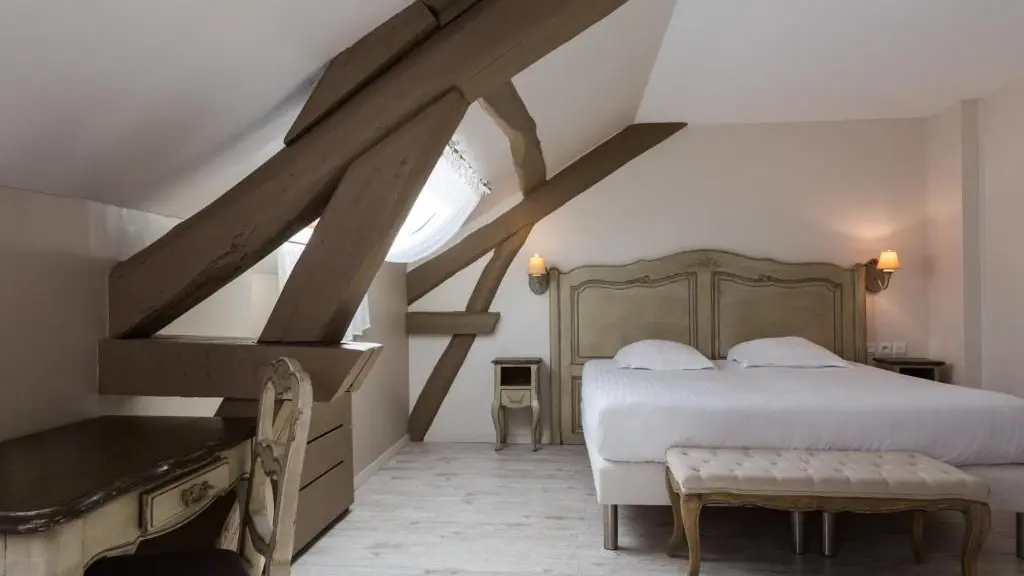 HOTEL LES POEMES DE CHARTRES