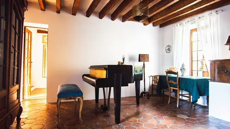 71d8a60f-c9e0-44dd-bf29-f8255747f992