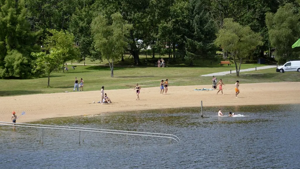 CentreTouristiqueDeMiel-Beynat_plage