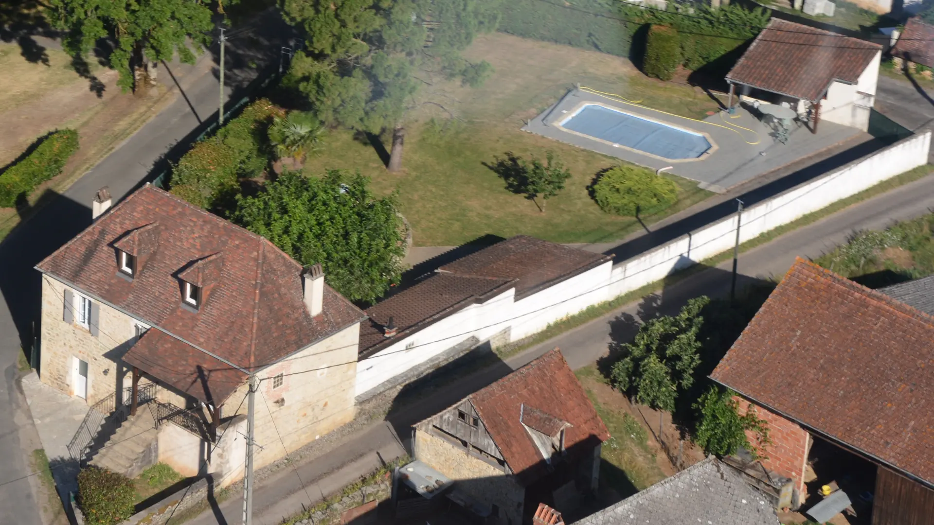 Terrain et maison vue du ciel