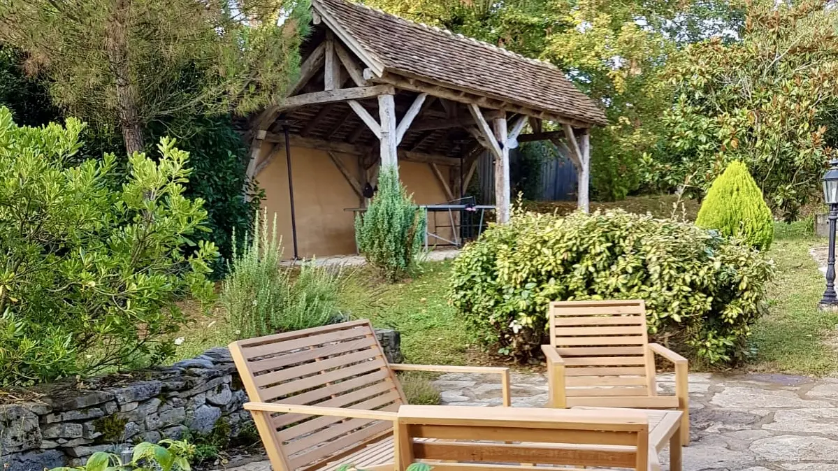 Terrasse Gîte La Blanchie Haute