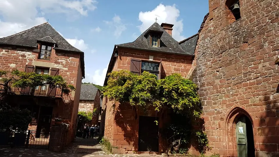 Collonges-la-Rouge : un des Plus Beaux Villages de France