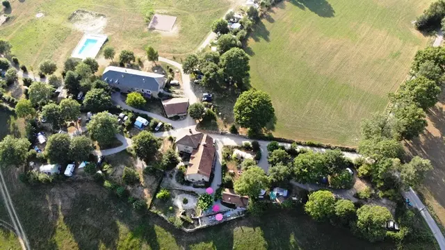 Camping les Teuillères Sousceyrac-en Quercy-vu du ciel