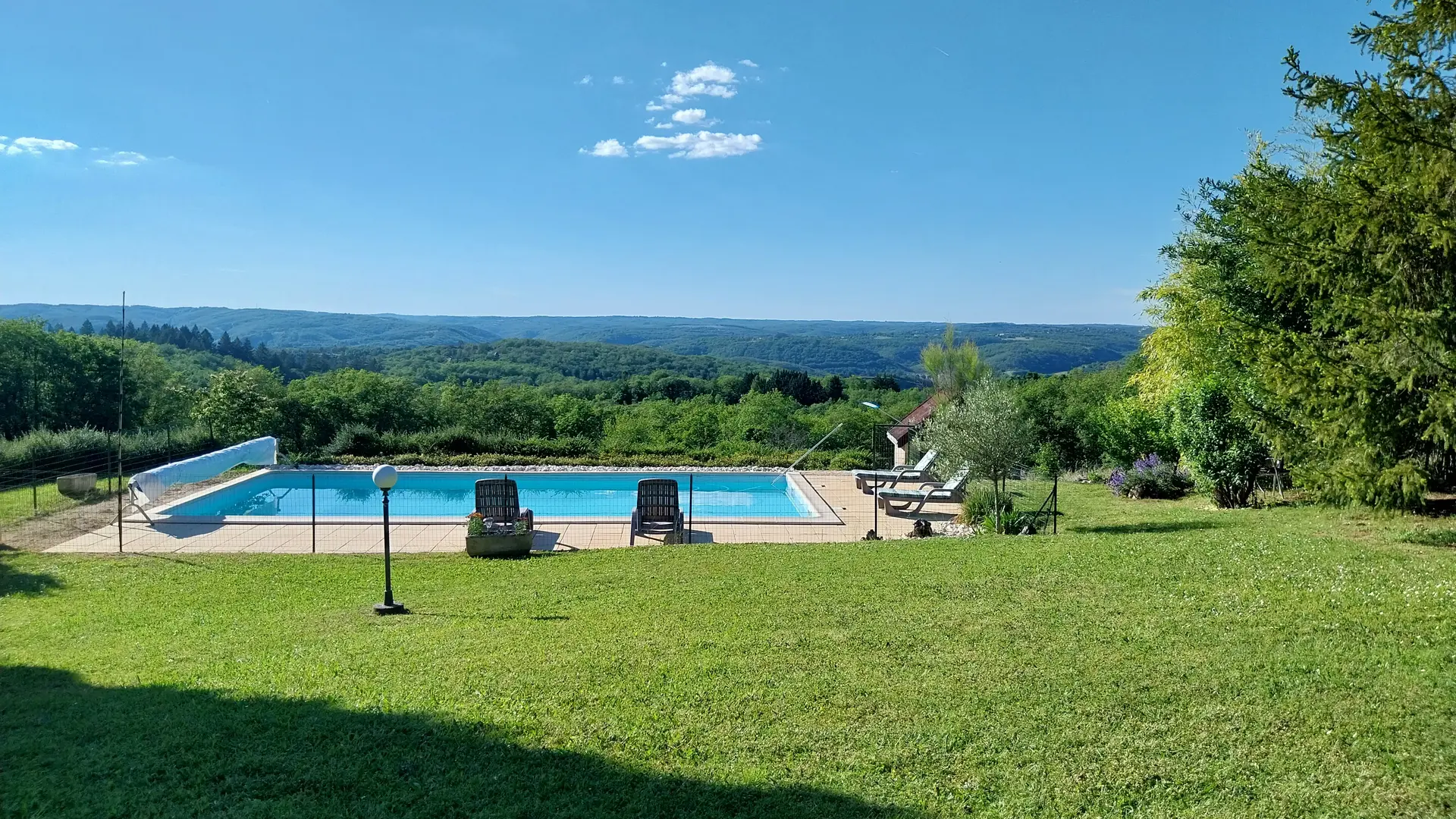 Piscine 10x5 en commun avec les propriétaires