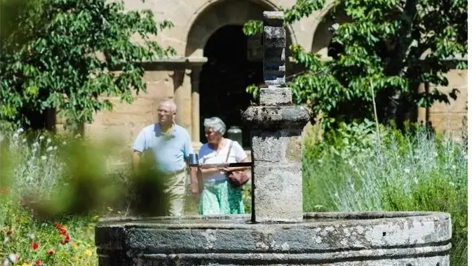 Visite dans le cloître