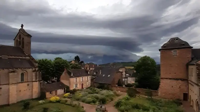 Vue sur le cloître