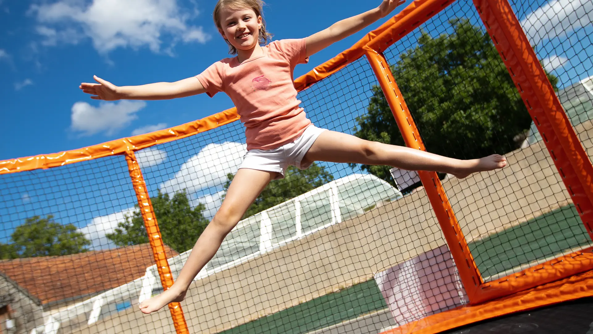 Trampoline