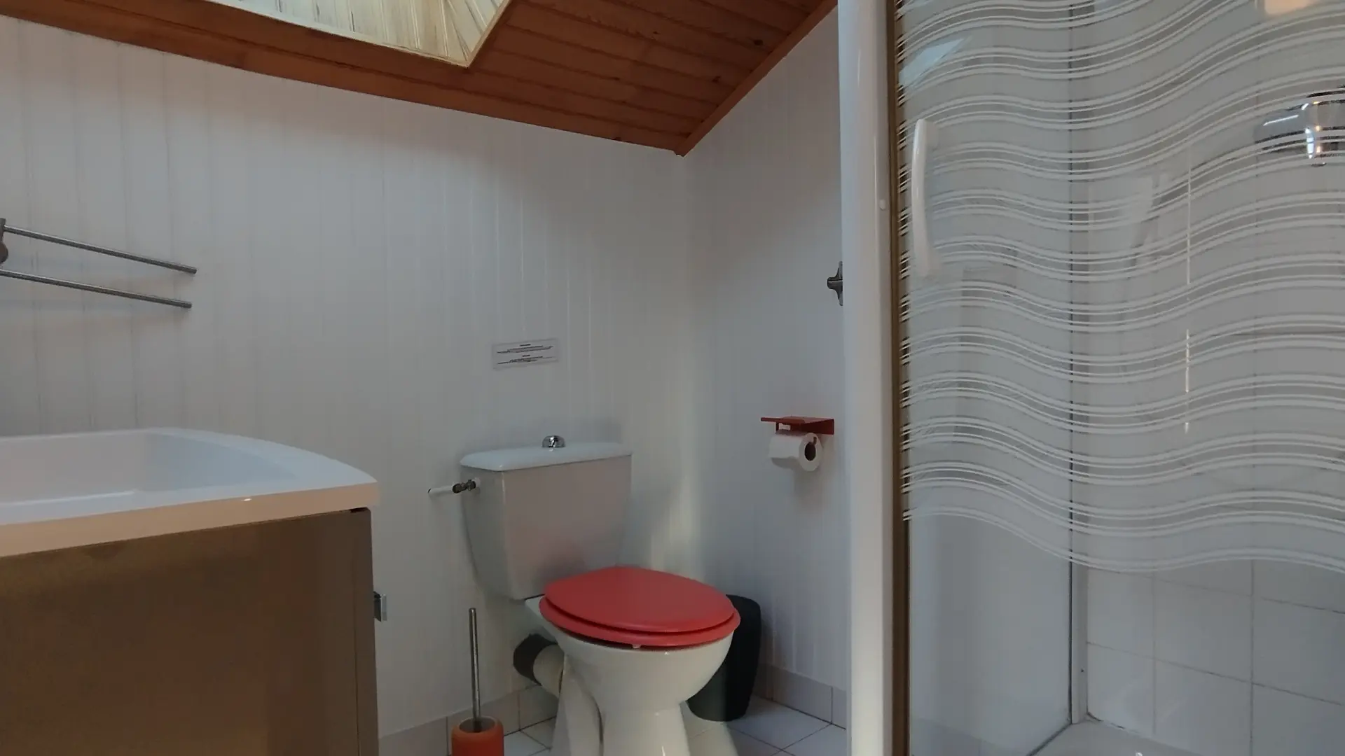 Salle de bain de la suite parentale