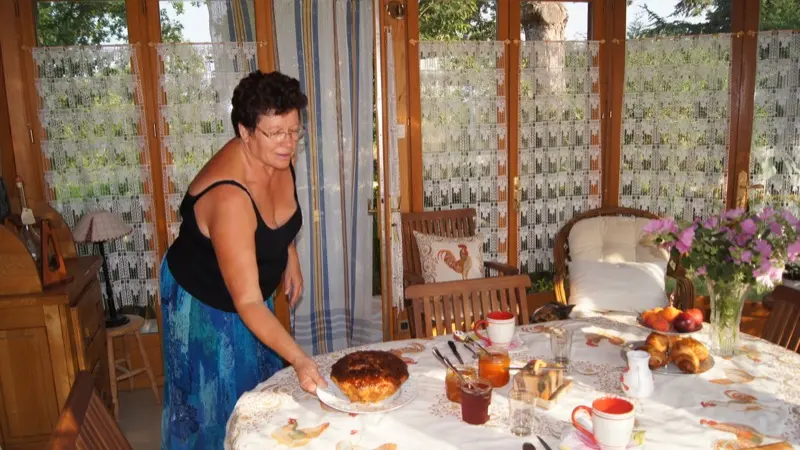 Notre Jolie véranda où votre Petit dejeuner sera servie