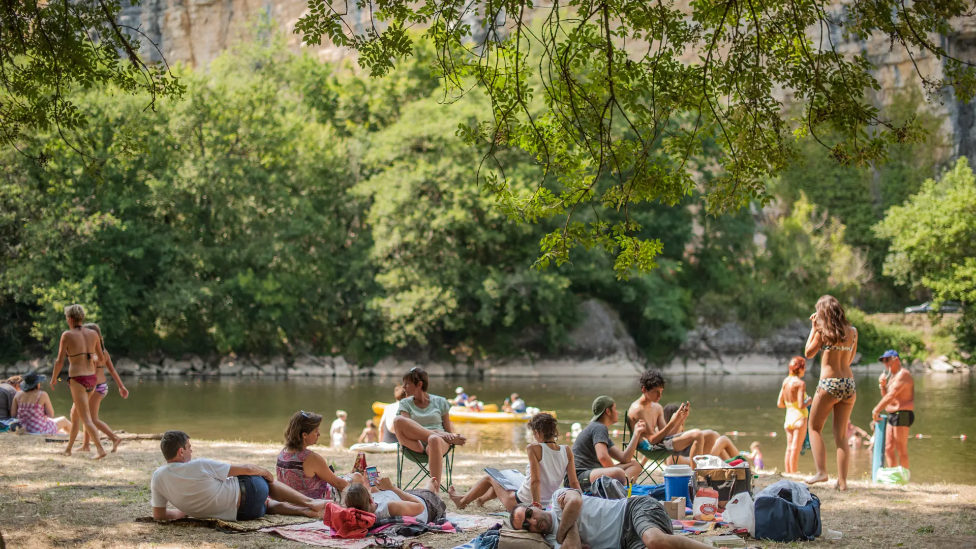 Baignade dans la Dordogne à Gluges_06 © Lot Tourisme - C. ORY