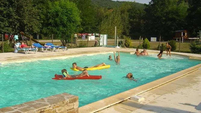 Camping-Europe-piscine