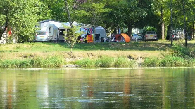 Camping-Le saulou-vue Dordogne