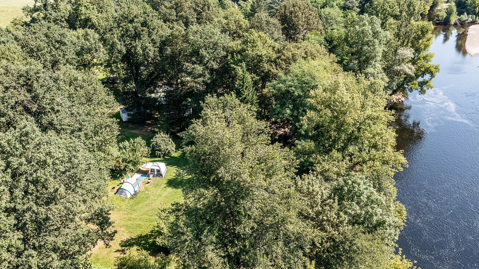 Camping Les Granges - Vue drone- tentes