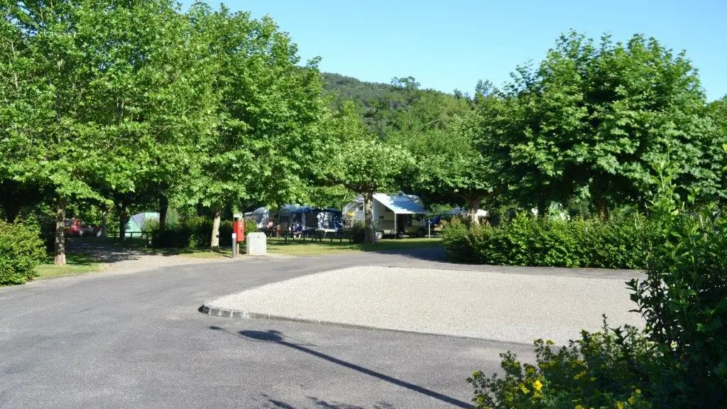 Camping municipal Le Longour 4