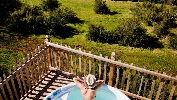 Cabane Spa La Truffière - Jacuzzi