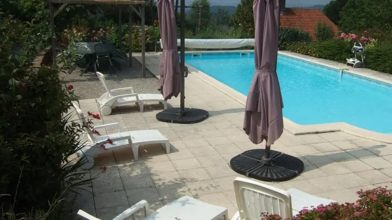 Ch-hotes-Cook-LePescher_piscine