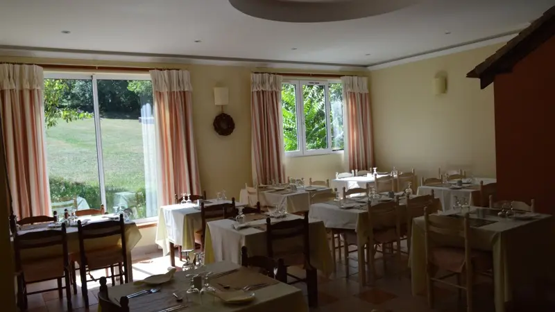 ChateauLacomté_Restaurant