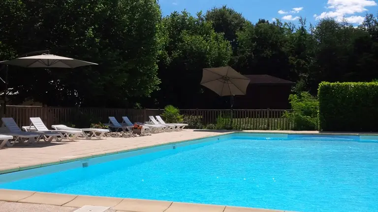 Chalets de Mirandol-Vayrac-piscine