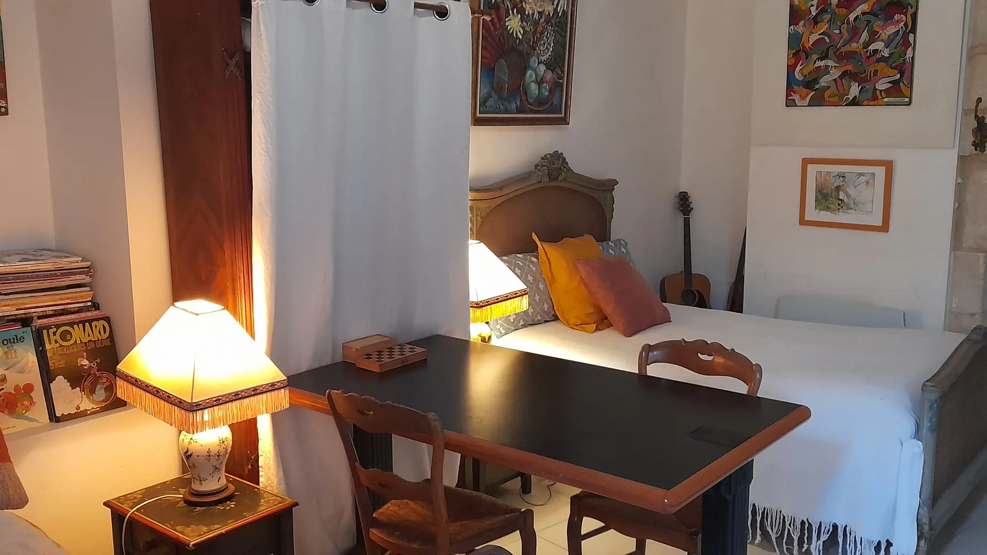 Chambre-N°2 = Suite-Parentale - 2 Lits = 110 et 90 cm