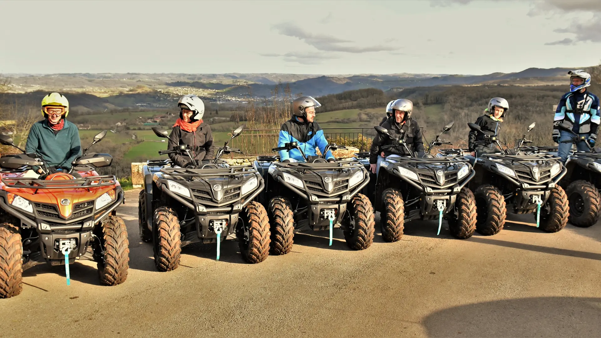 Randonnée en quad en groupe, en famille