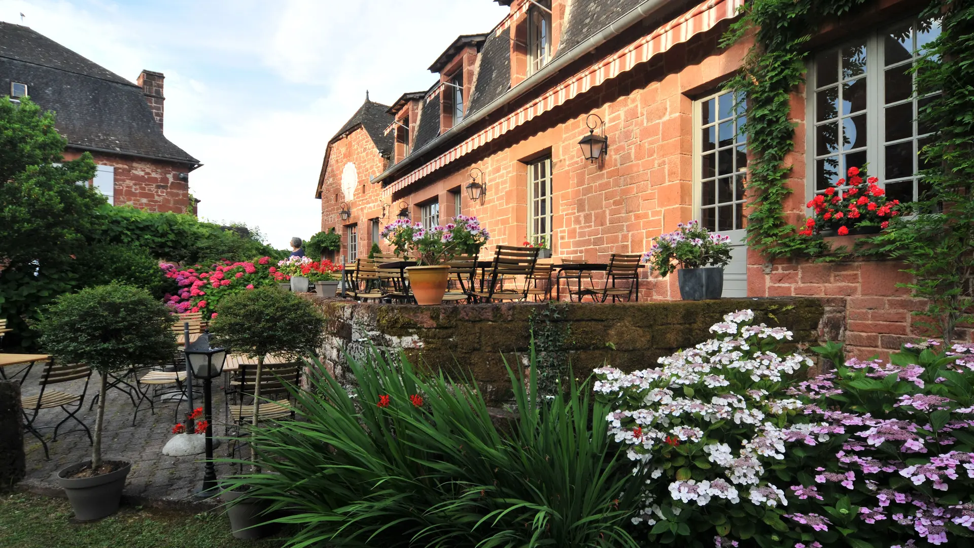 Extérieurs - Relais Saint Jacques - Collonges-la-Rouge