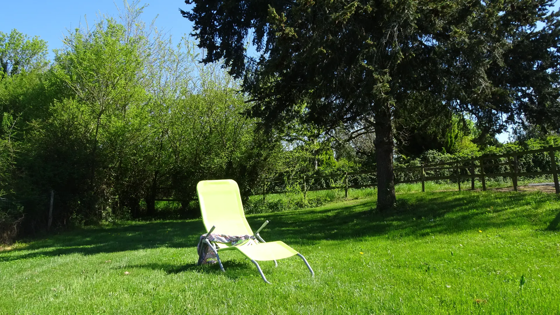 Détente dans le jardin