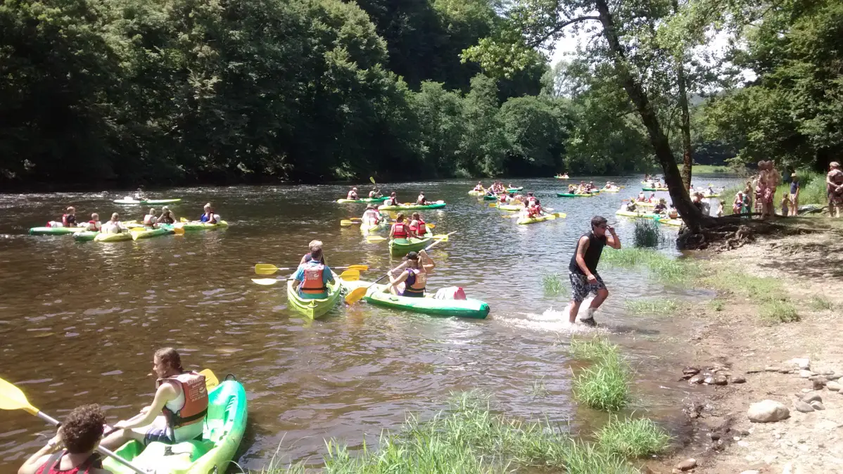 Camping bord de rivière - Camping le Vaurette - Vallée de la Dordogne