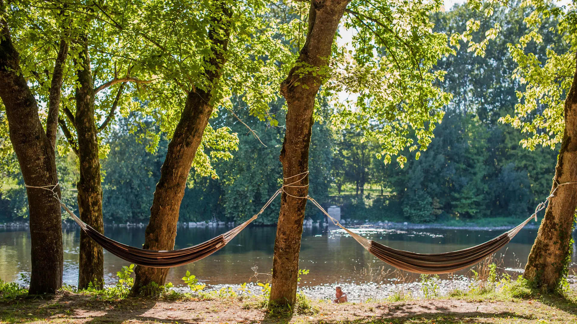 Espace détente - Camping du Port Creysse_15 © Lot Tourisme - C. ORY