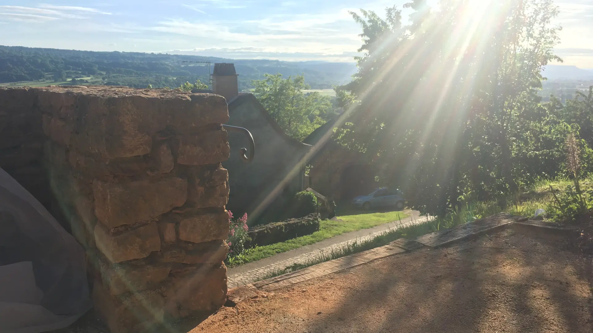 terrasse - vue sur la vallée-