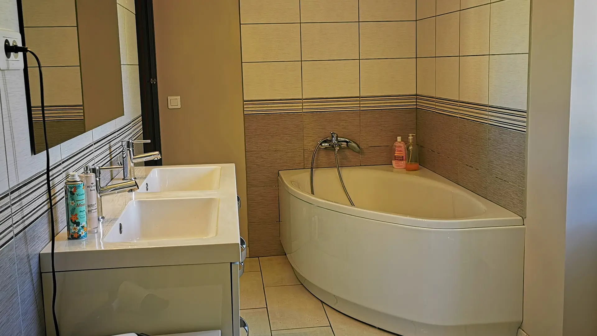 Salle de bain baignoire ou douche